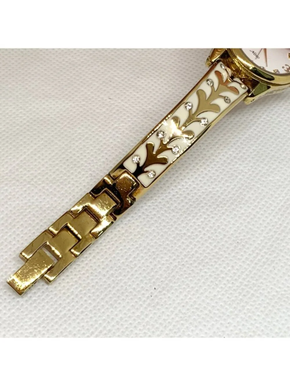 Armitron women’s dress watch gold white tone 26mm quartz Japan up to 8” running